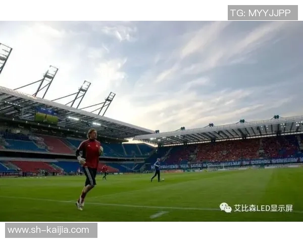 中国足球明星的崛起与挑战：从国内联赛到国际赛场的奋斗历程